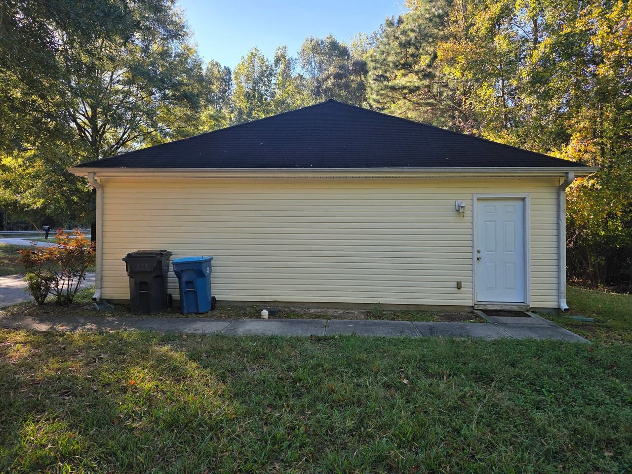 1135 Old Snellville Hwy - Photo 3 of 11