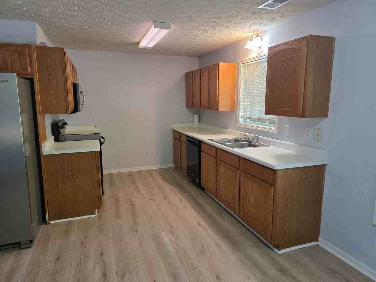 1135 Old Snellville Hwy - Photo 6 of 11