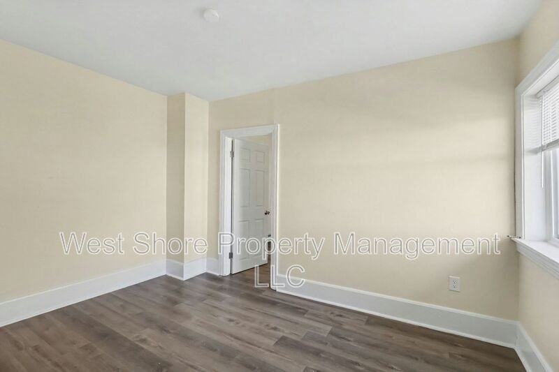 403 Market St #3 - Photo 3 of 13