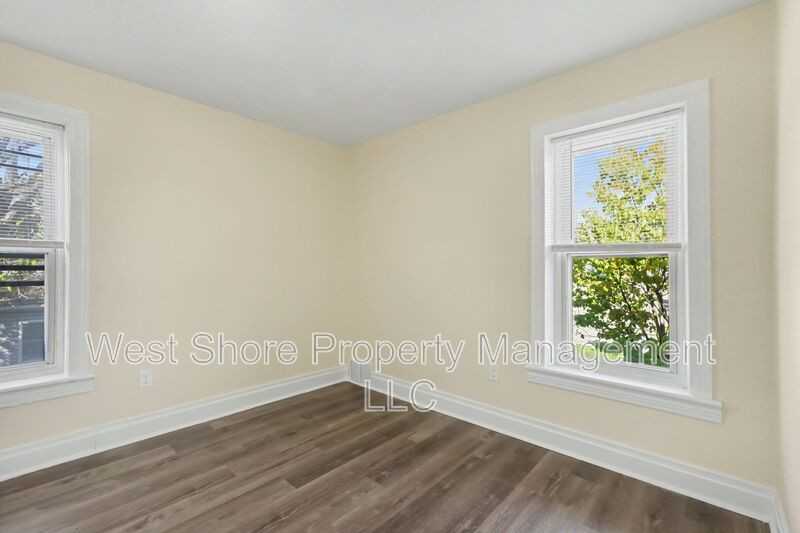 403 Market St #3 - Photo 6 of 13