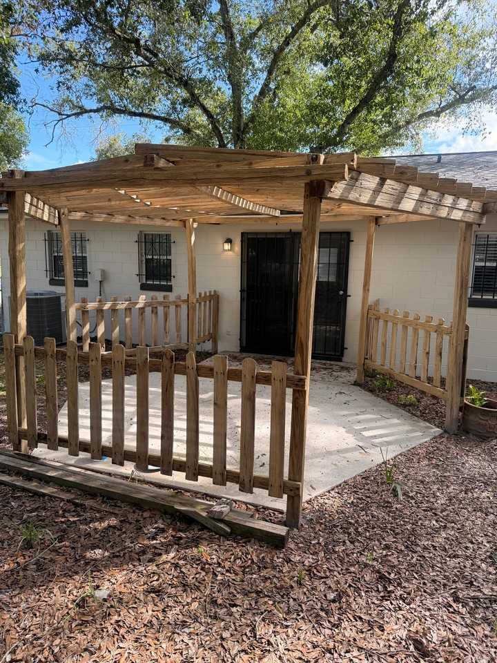1512 Hernandes Dr - Photo 2 of 20