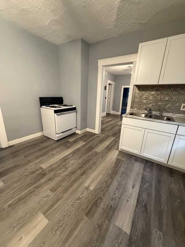 1212 E 71st St - Photo 5 of 7