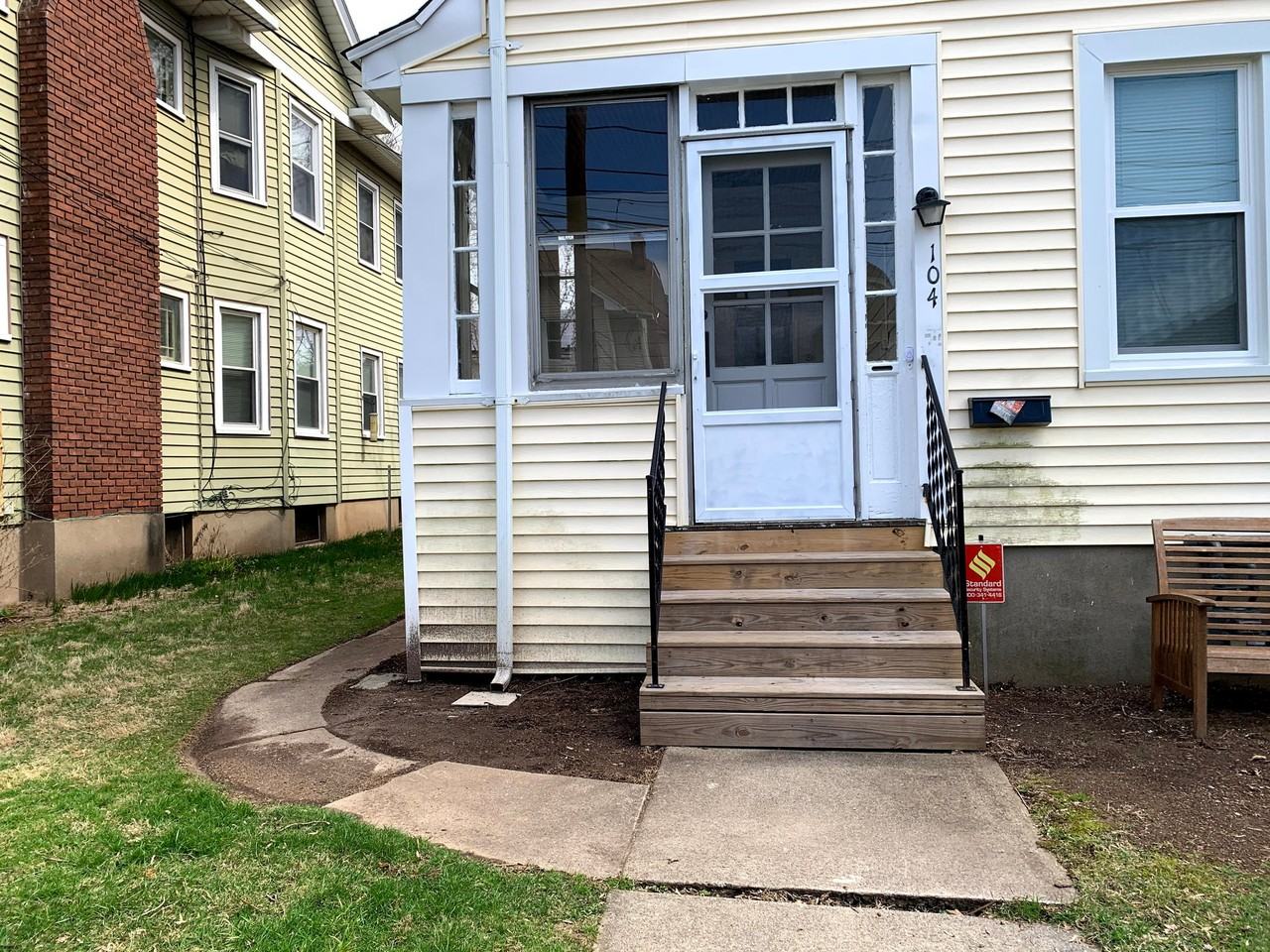 104 Beverly Rd - Photo 2 of 18