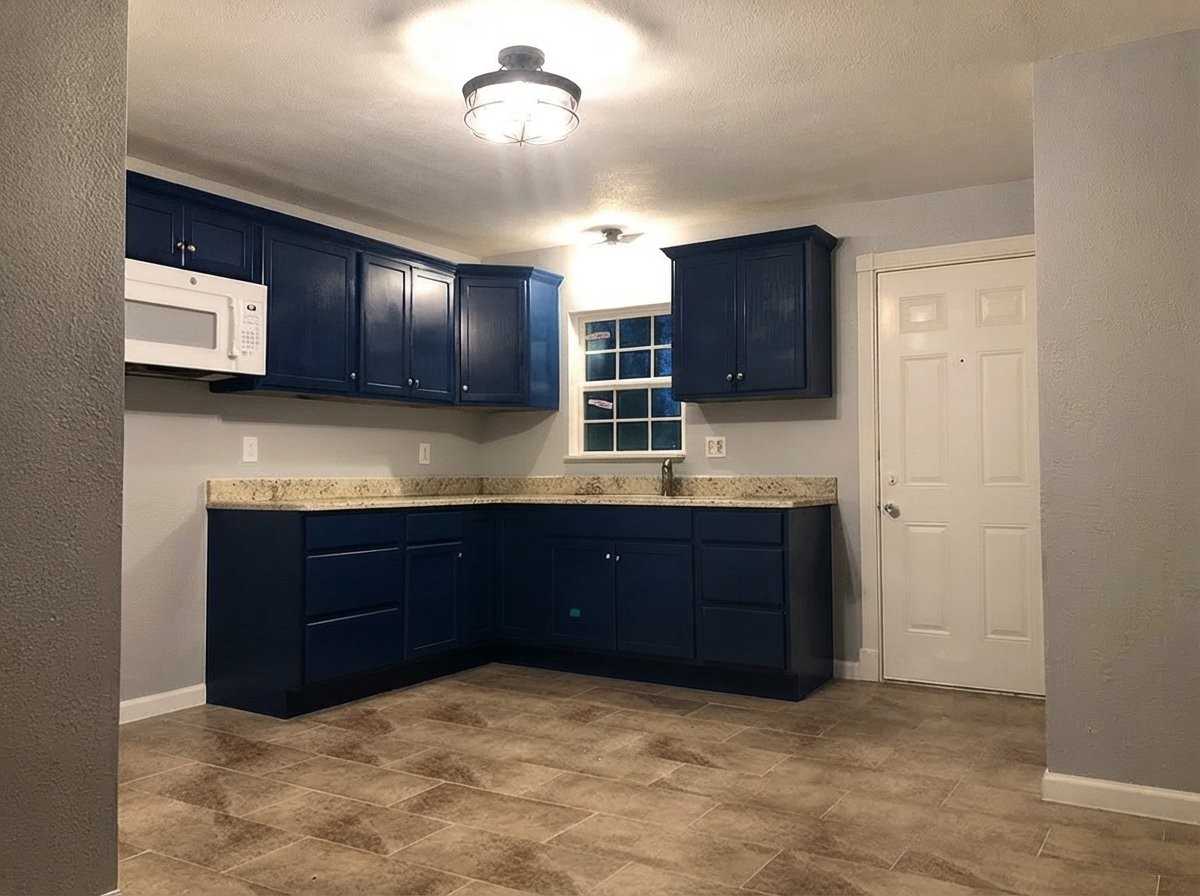 1016 N Lee Ave - Photo 3 of 12