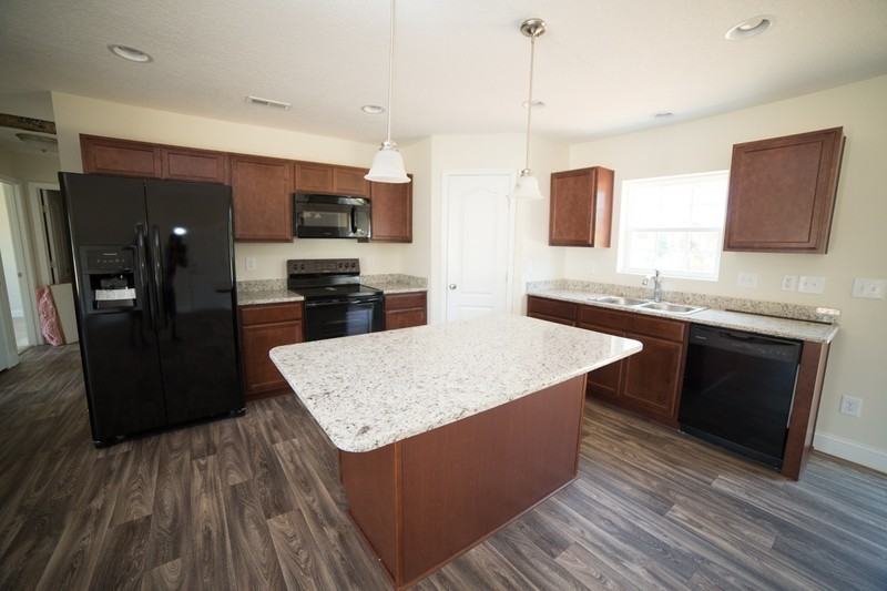 10 Chaney Ln - Photo 2 of 12
