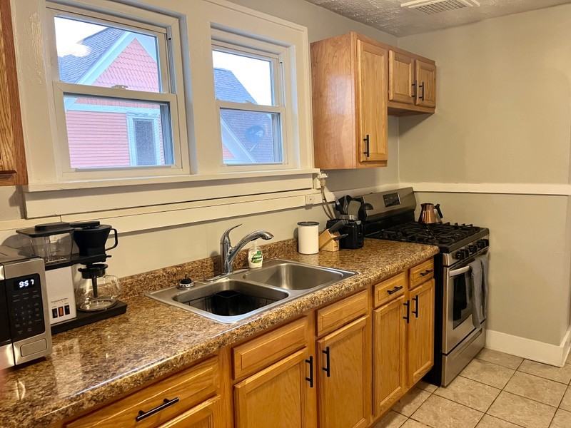 715 Union Ave Se #715 - Photo 7 of 11