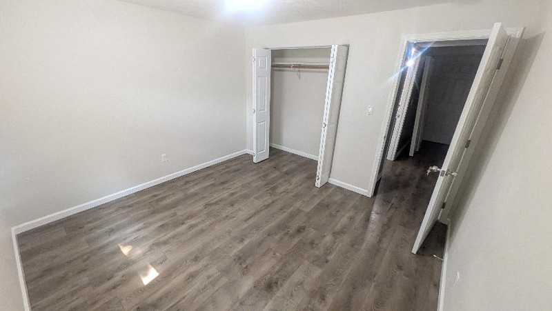 1612 4th Ave N - Photo 7 of 11