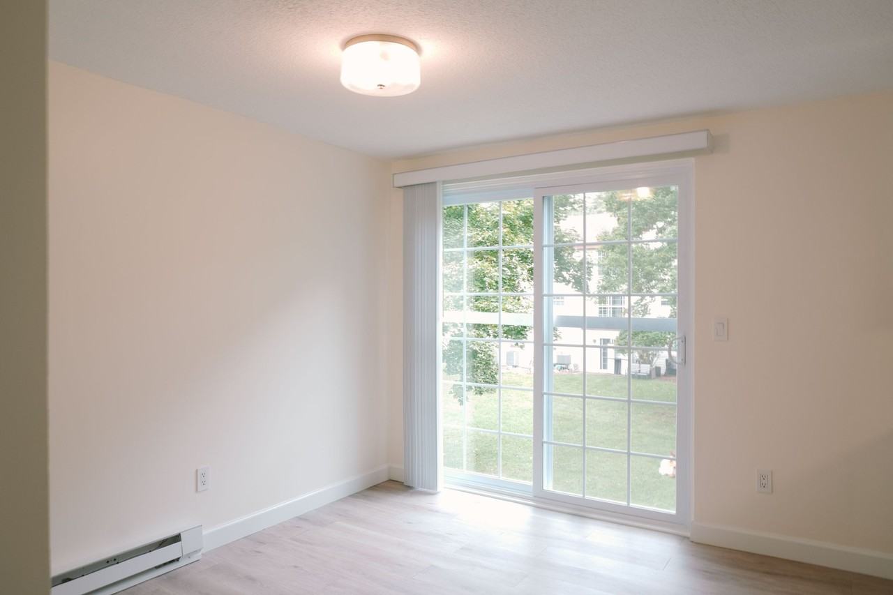 20 E Ridge Rd - Photo 3 of 20