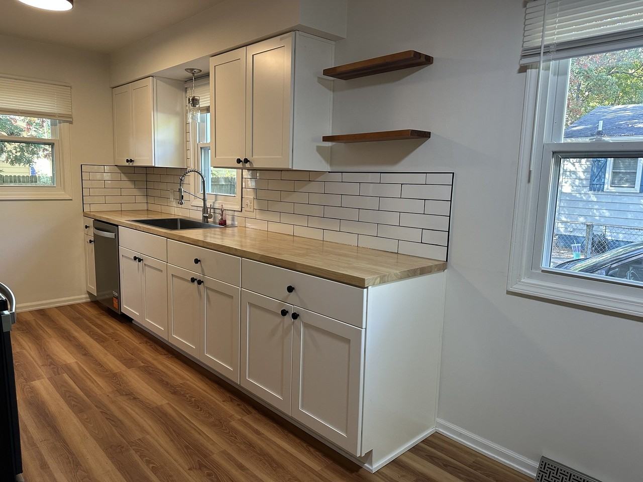 3923 Flamingo Ave Sw - Photo 3 of 19