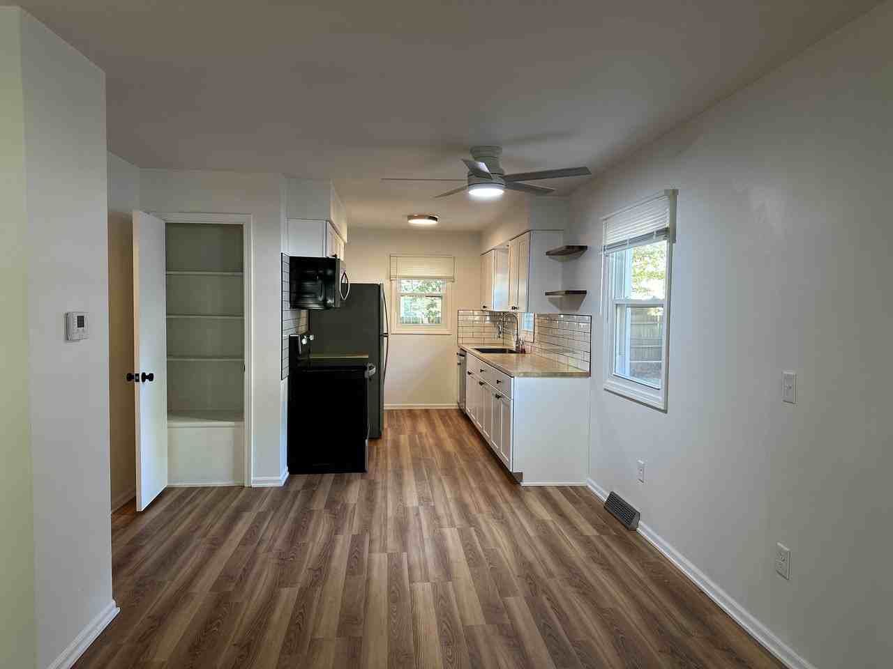 3923 Flamingo Ave Sw - Photo 5 of 19