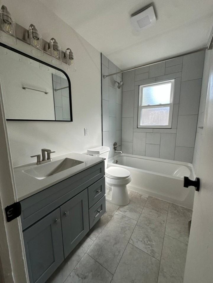 3923 Flamingo Ave Sw - Photo 7 of 19