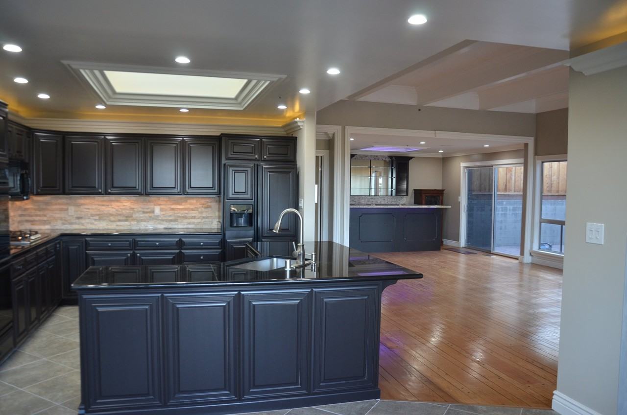 301 Minorca Way - Photo 3 of 16