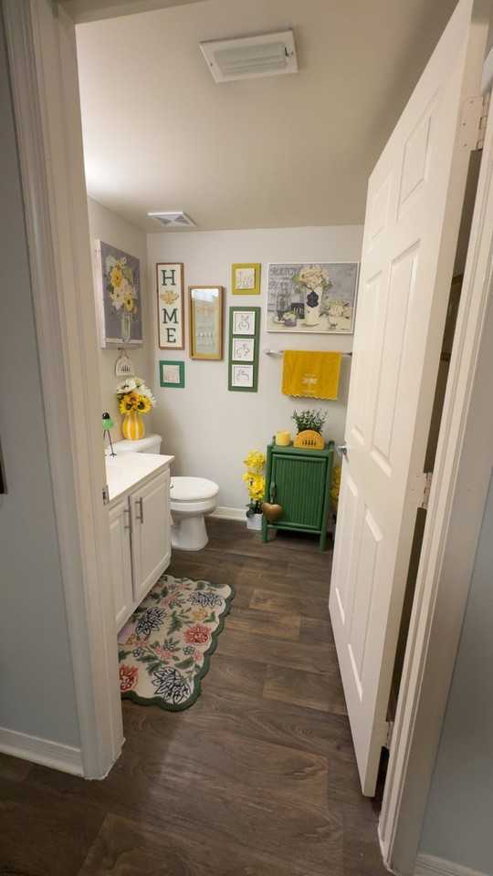 1455 Villa Juno Dr N - Photo 5 of 8