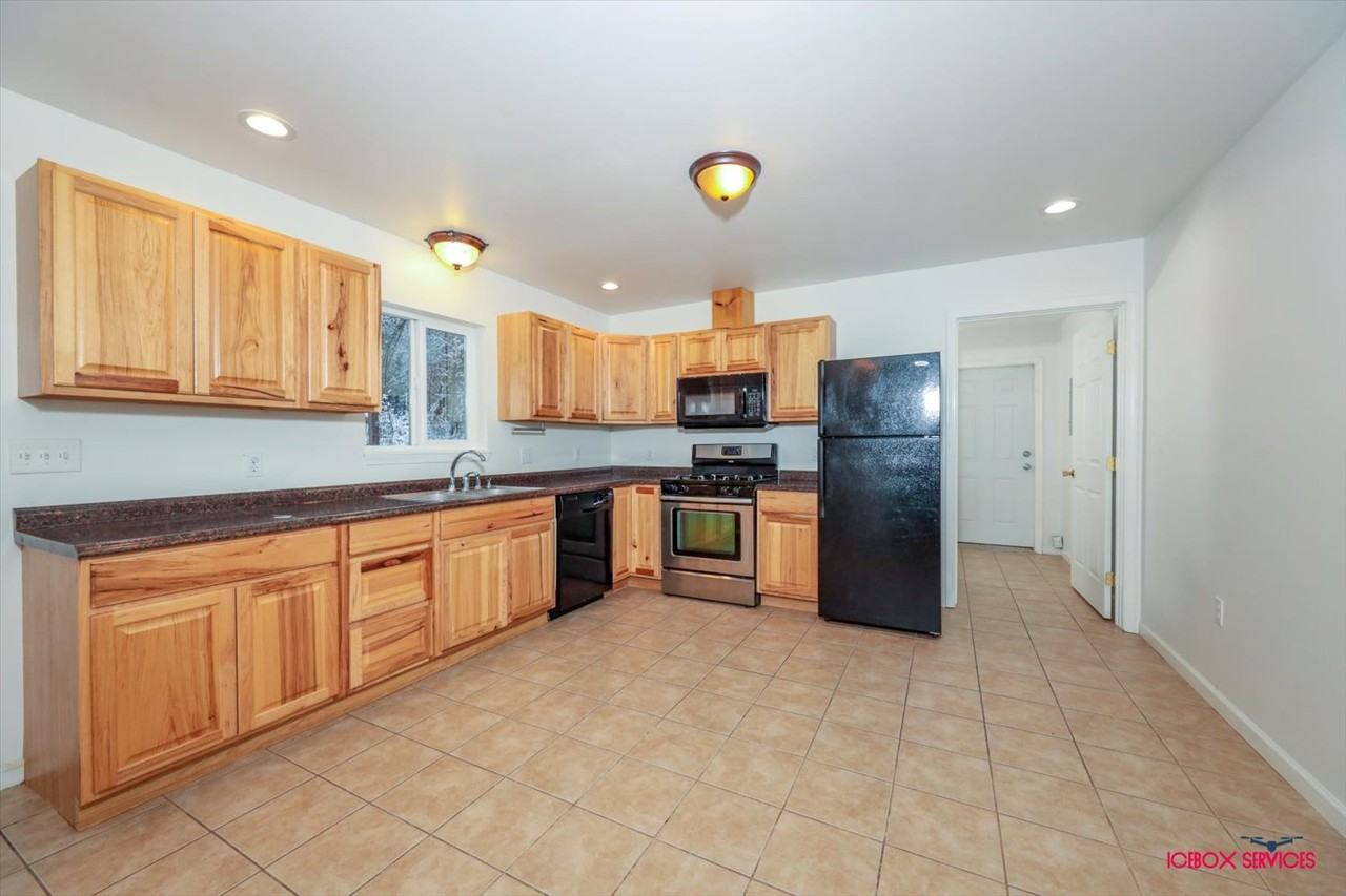 6100 E Chinook Ave #A - Photo 3 of 20