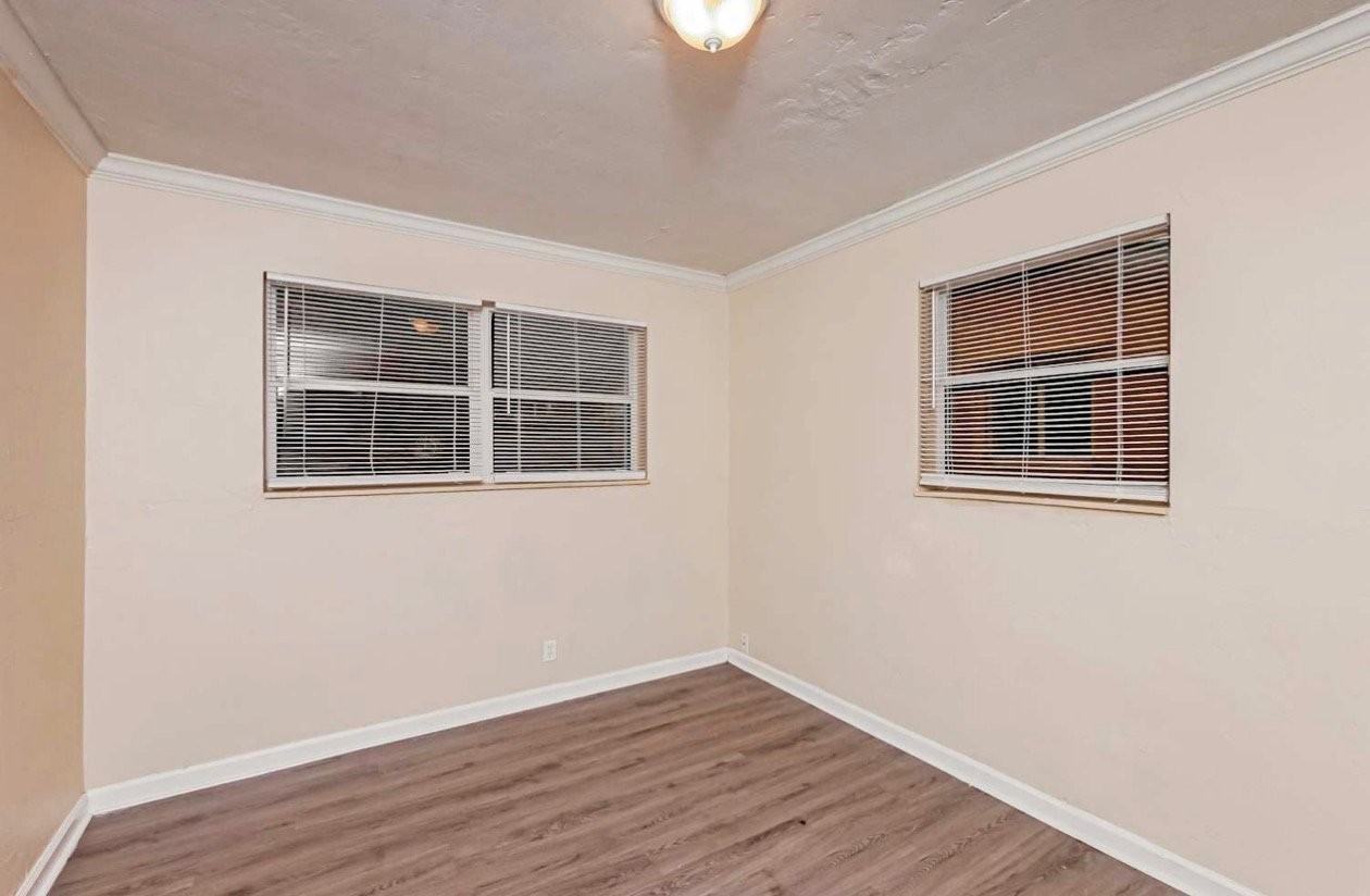 3030 Nw 21st Ct - Photo 6 of 15