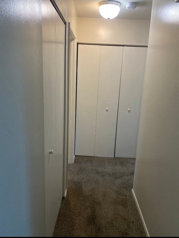 9327 La Grange Rd - Photo 4 of 7