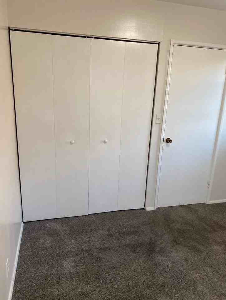 9327 La Grange Rd - Photo 5 of 7