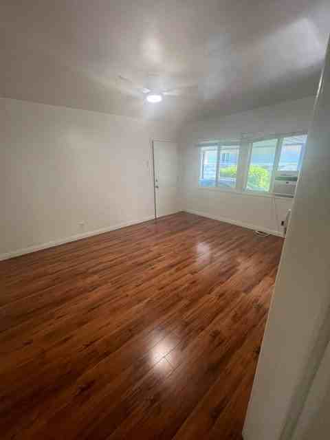 620 Alexander St - Photo 3 of 15