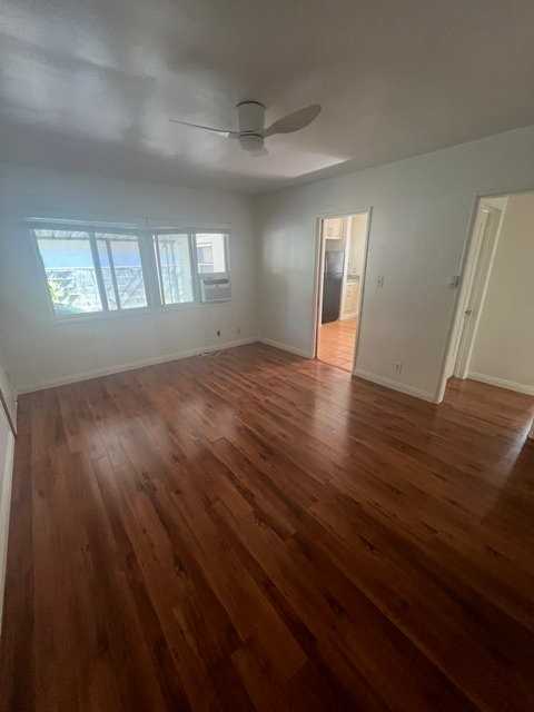 620 Alexander St - Photo 4 of 15