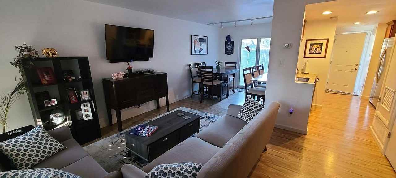6004 S Willow Way - Photo 4 of 15