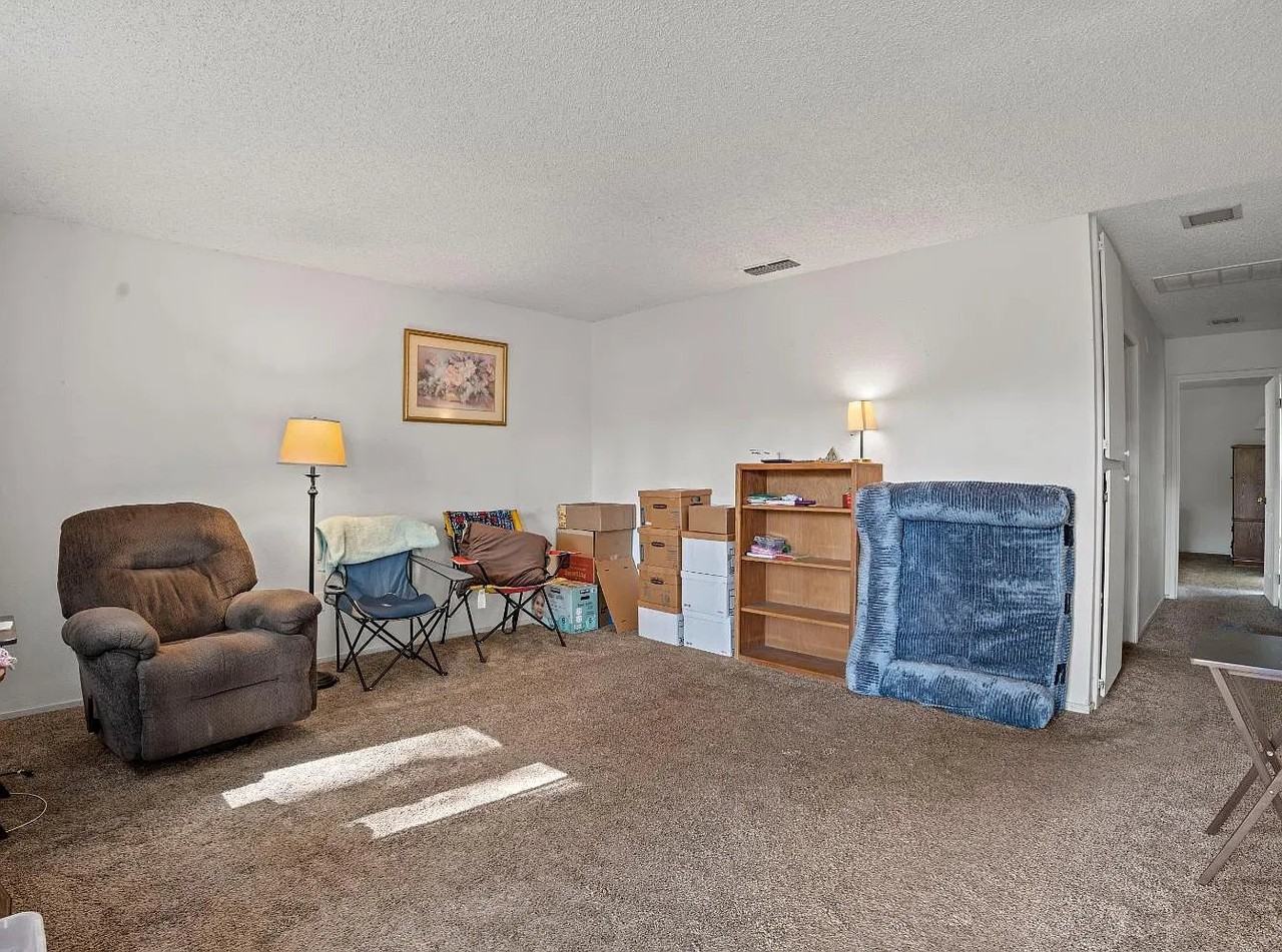 9 Jackson St #1 - Photo 6 of 12