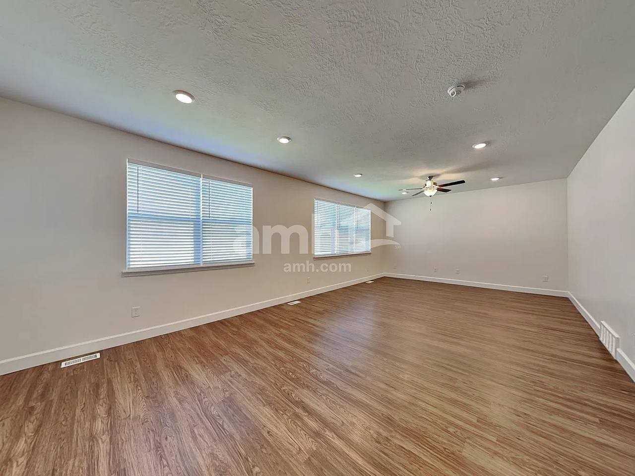 2428 E Jim Bridger Dr - Photo 7 of 29