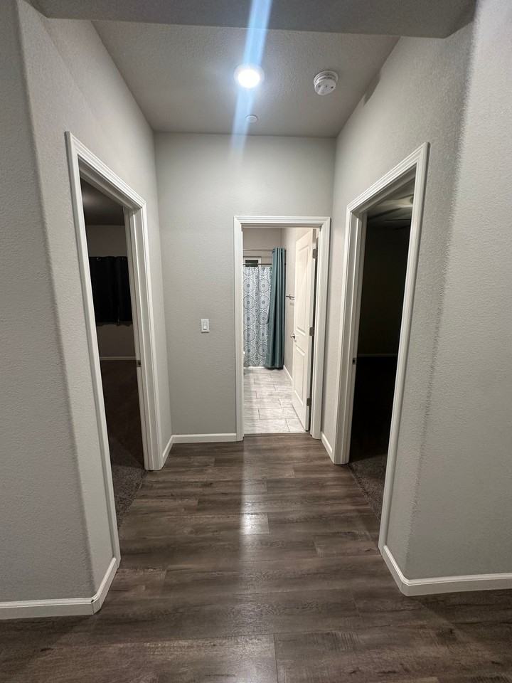 416 Laurel Ct - Photo 3 of 20