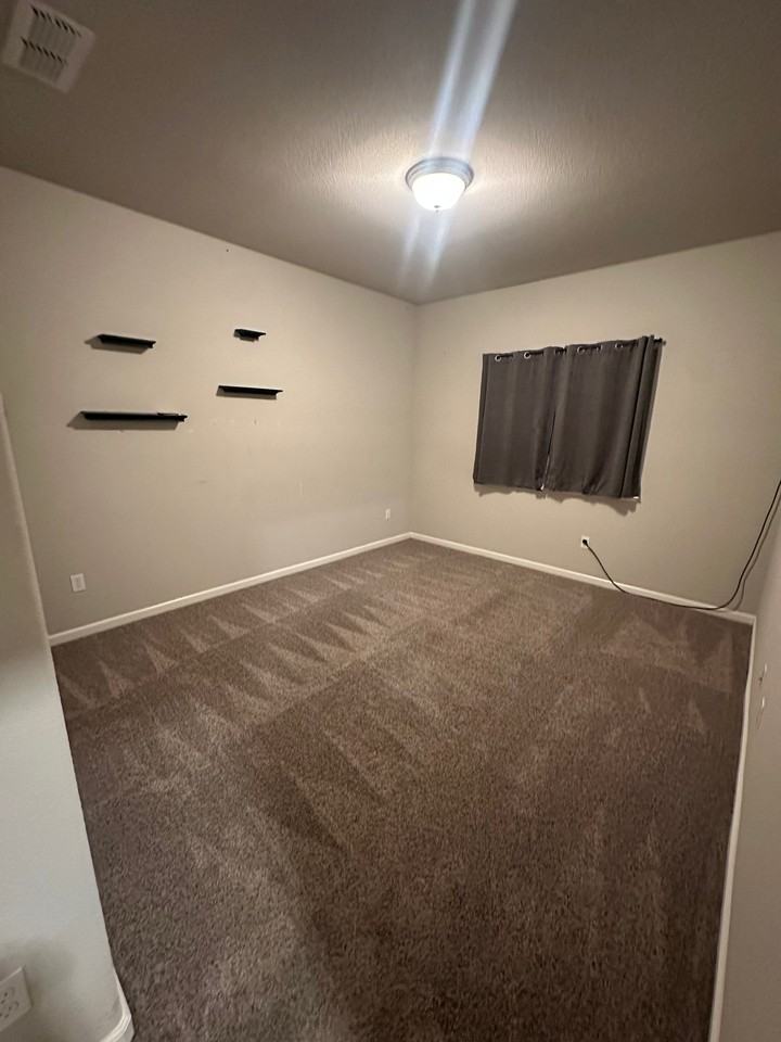 416 Laurel Ct - Photo 6 of 20