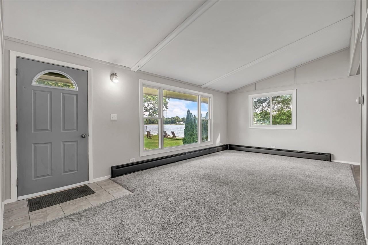 1708 N Shore Dr - Photo 4 of 19