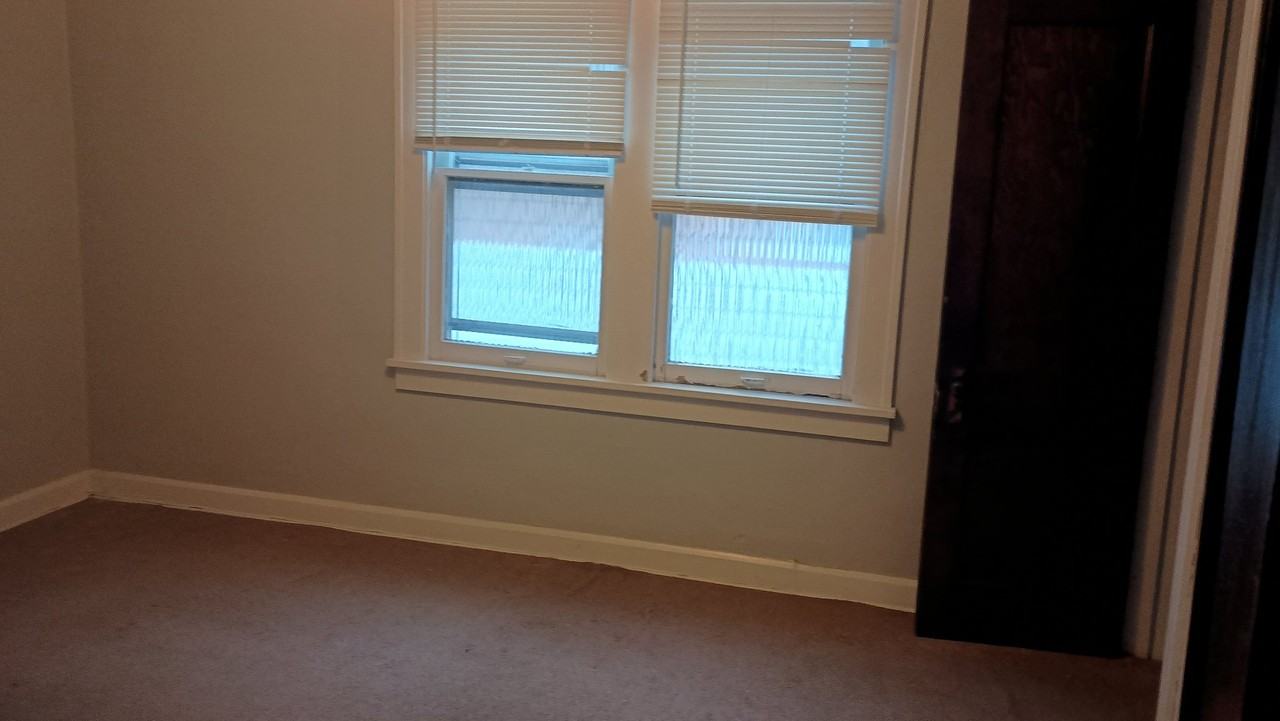3683 W 136th St - Photo 3 of 5