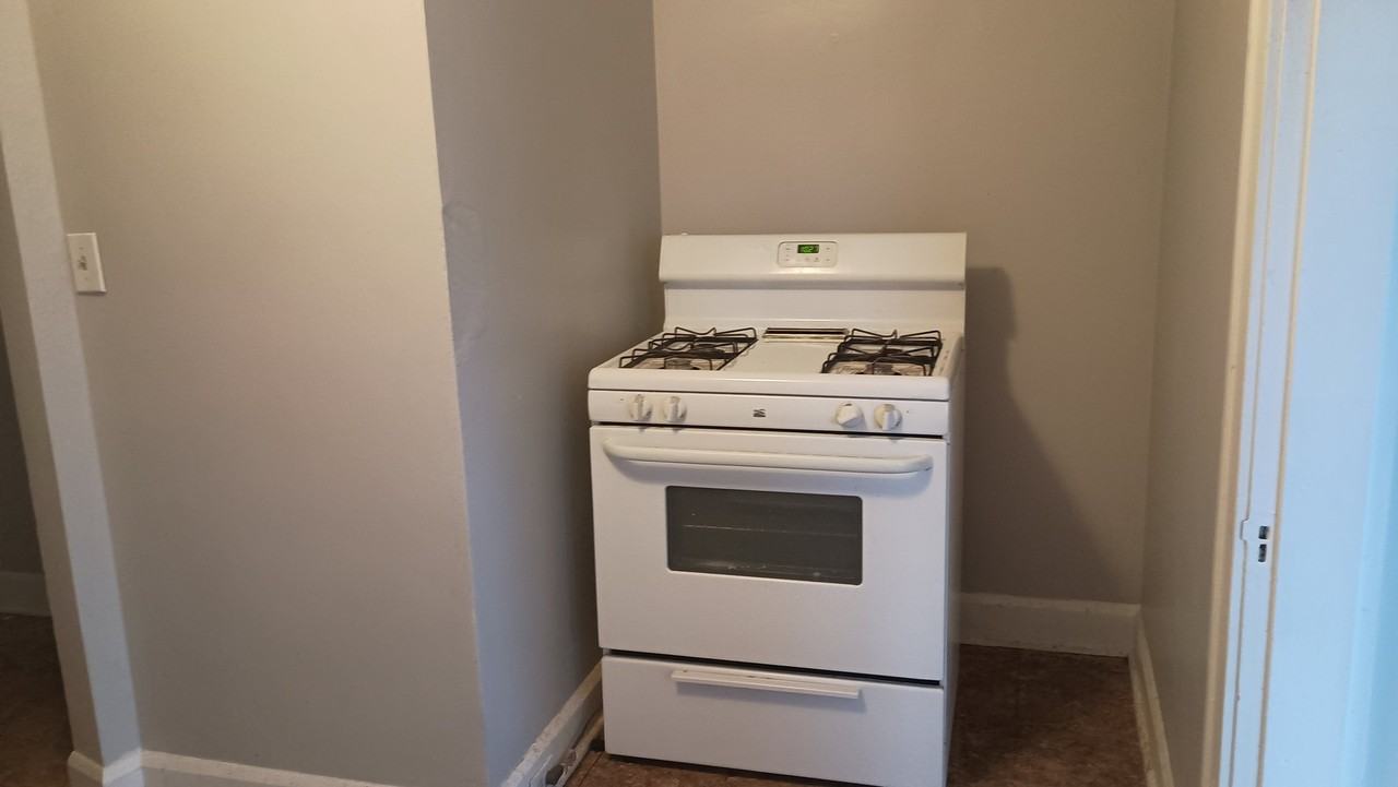 3683 W 136th St - Photo 5 of 5