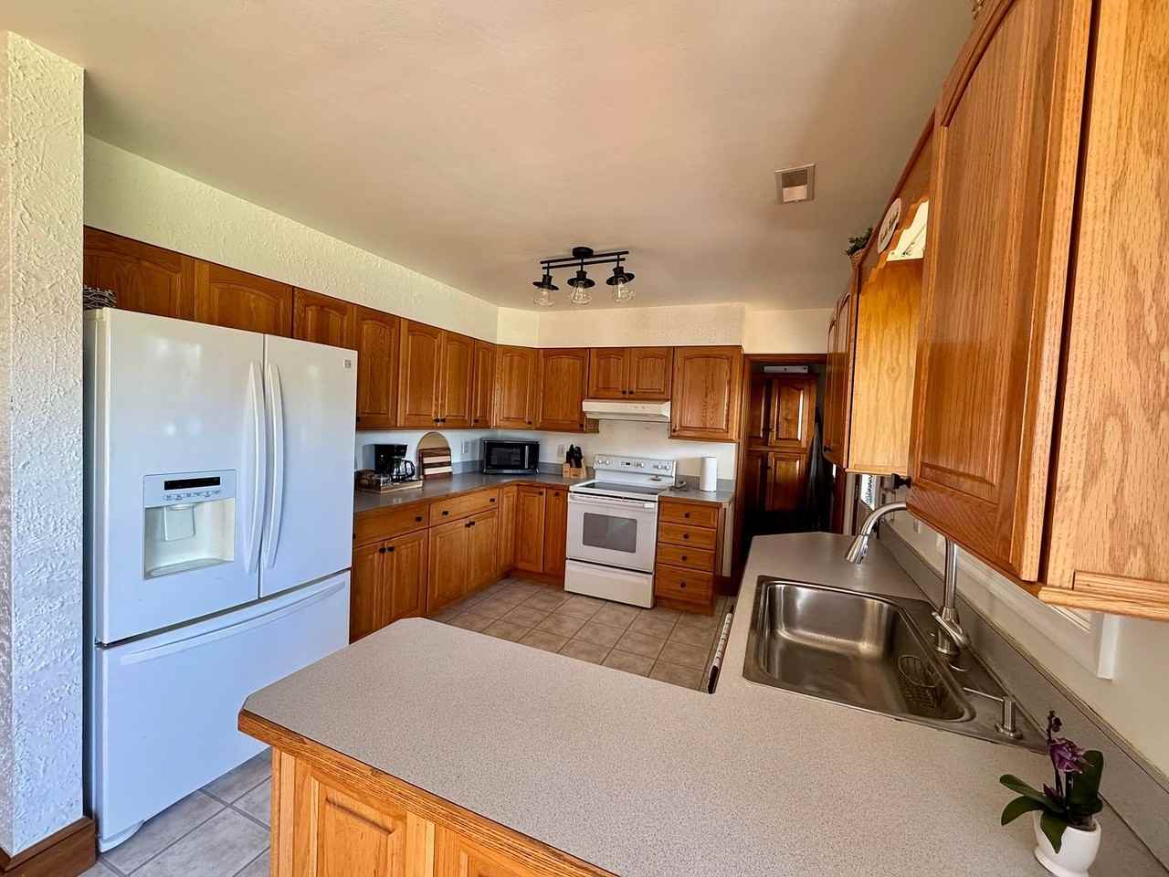 1041 Braxton Rd - Photo 6 of 12