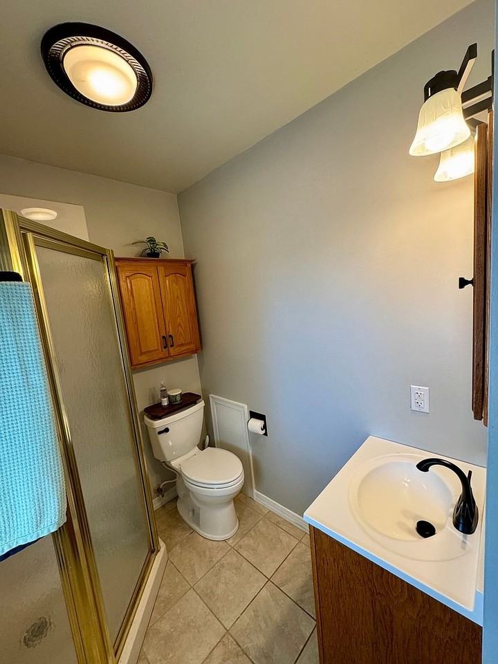 1041 Braxton Rd - Photo 7 of 12