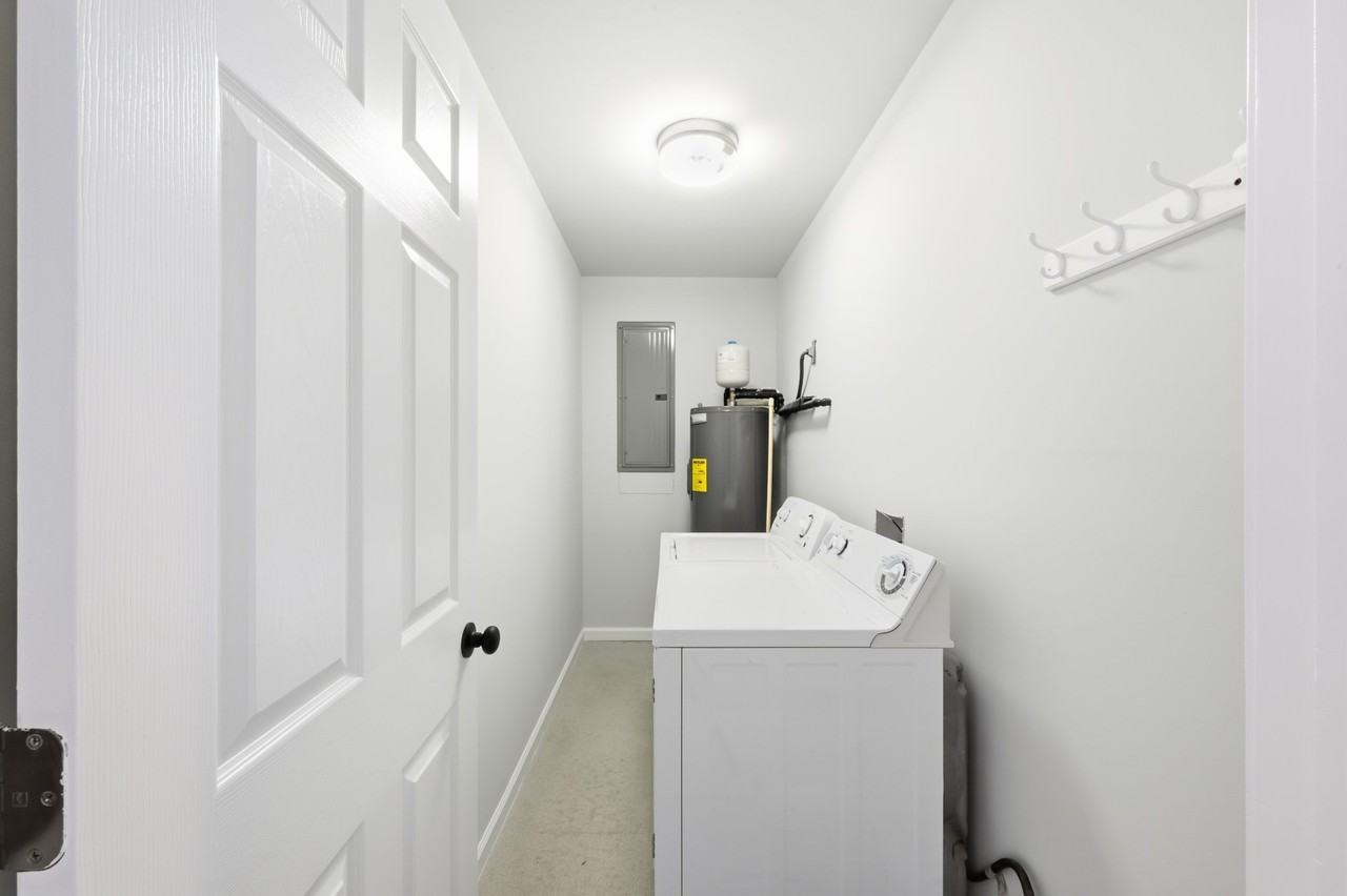 417 Holly St - Photo 7 of 20