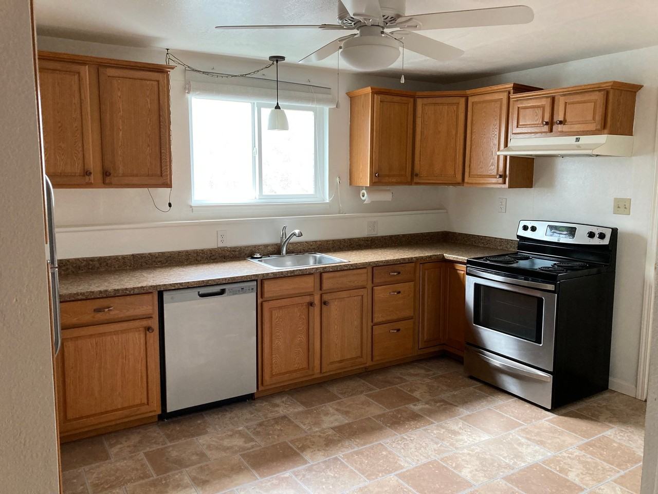 4645 Pennsylvania Ave #B - Photo 6 of 18