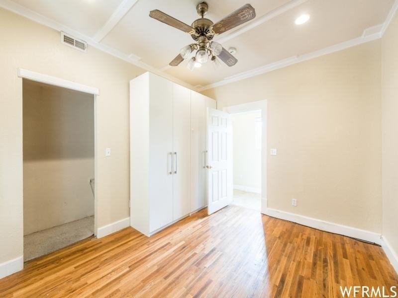 1050 E Markea Ave #2 - Photo 3 of 12