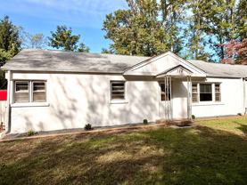 32 Herbert Dr - Photo 1 of 1