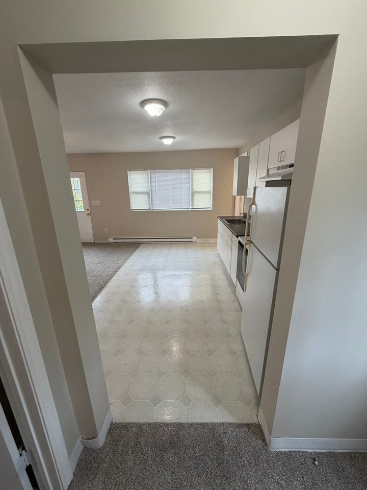 23 Washington St #4 - Photo 2 of 14