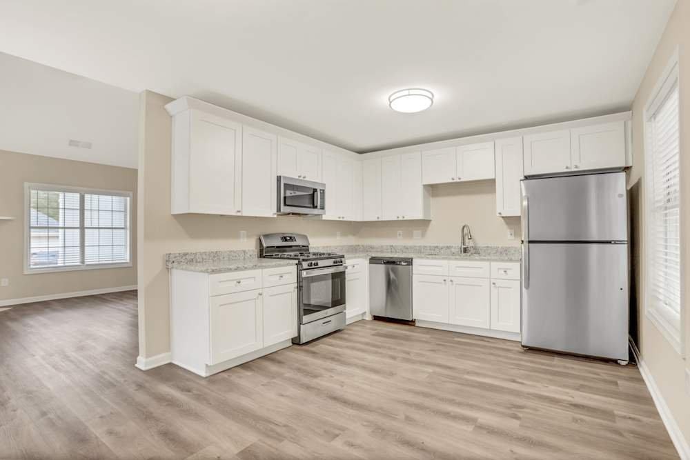 766 Reeves Lake Dr Sw - Photo 2 of 8