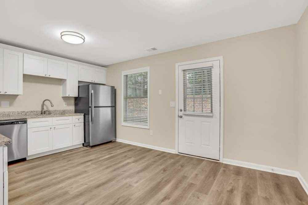 766 Reeves Lake Dr Sw - Photo 3 of 8