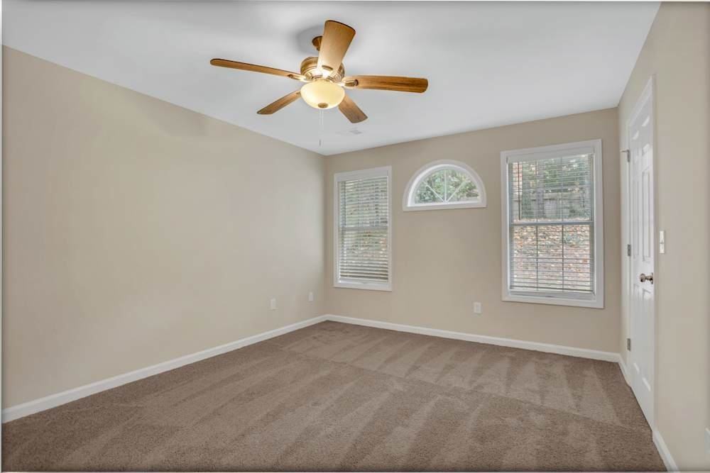 766 Reeves Lake Dr Sw - Photo 4 of 8