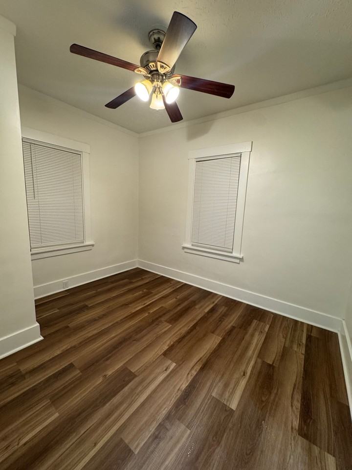 2745 S 10th St - Photo 7 of 11