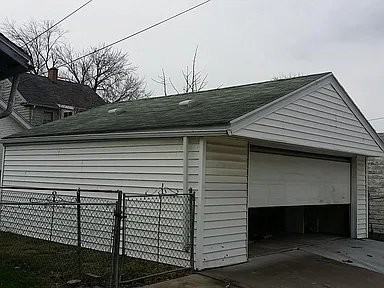 323 E Pearl St - Photo 3 of 3