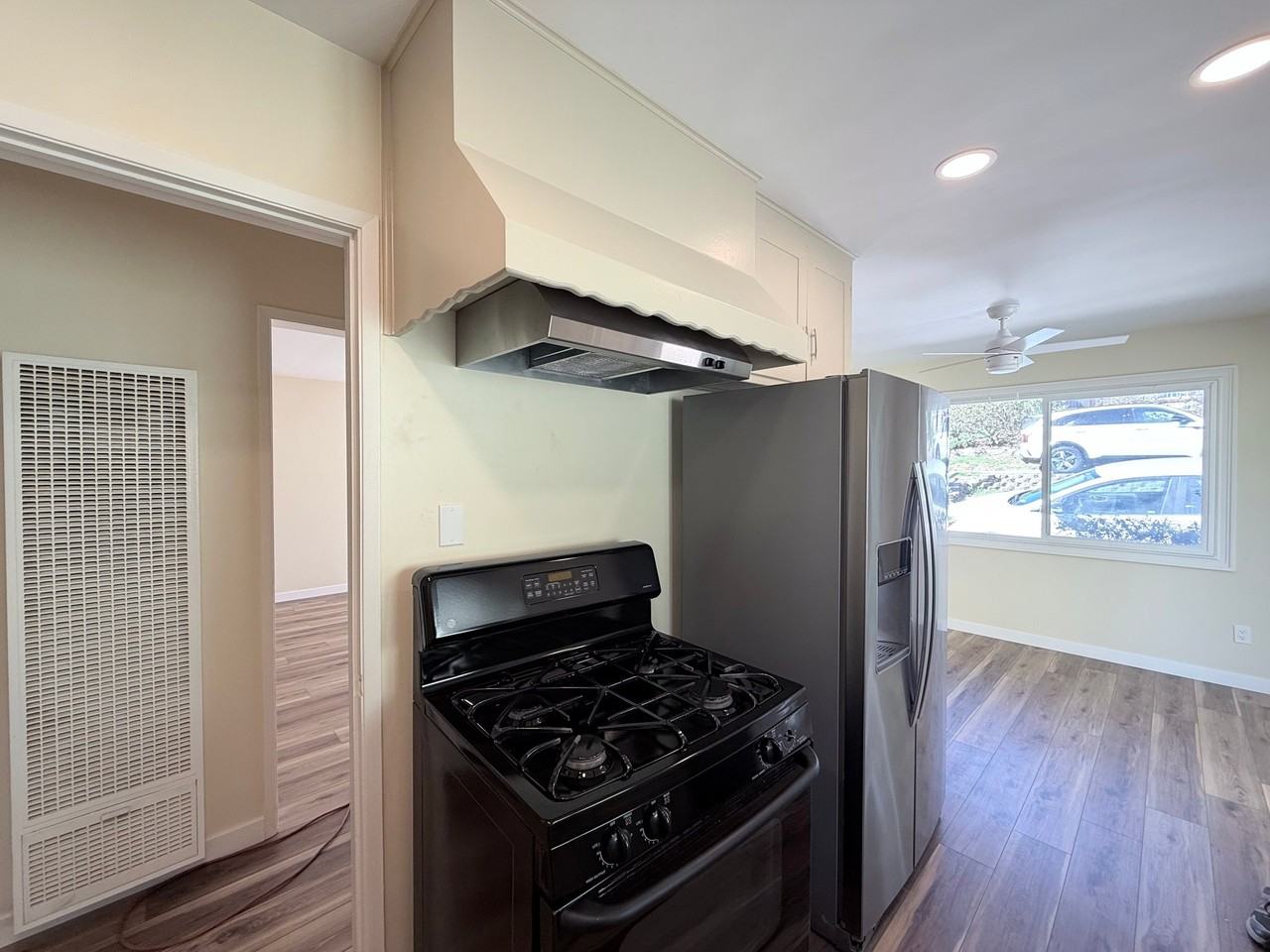 803 Highland Dr - Photo 5 of 20
