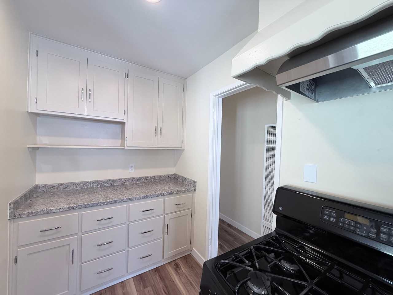 803 Highland Dr - Photo 6 of 20