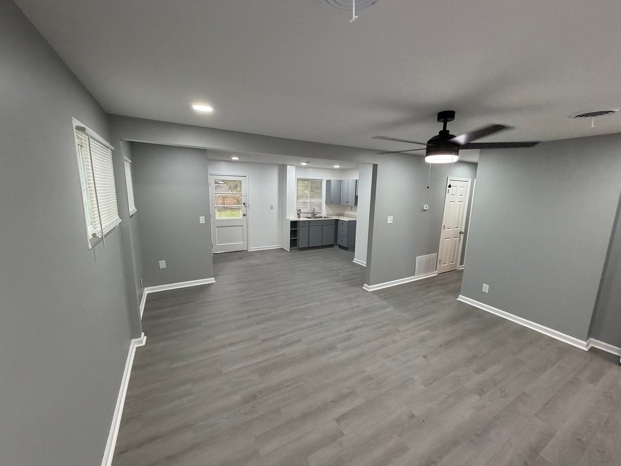 219 Welburn Dr - Photo 3 of 9