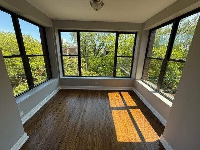 914 W Gordon Ter #3 - Photo 3 of 16