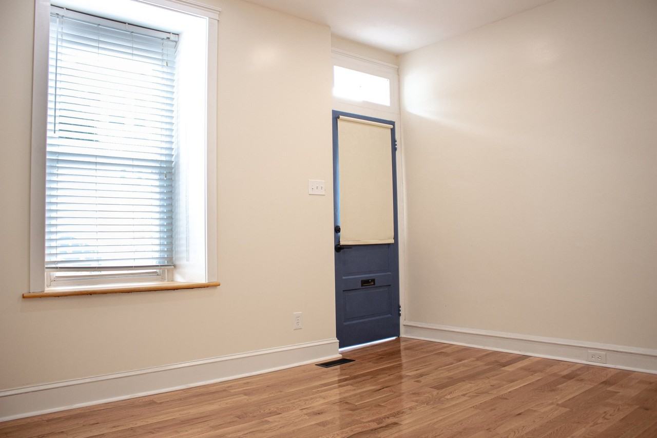 404 Delmar St - Photo 3 of 20