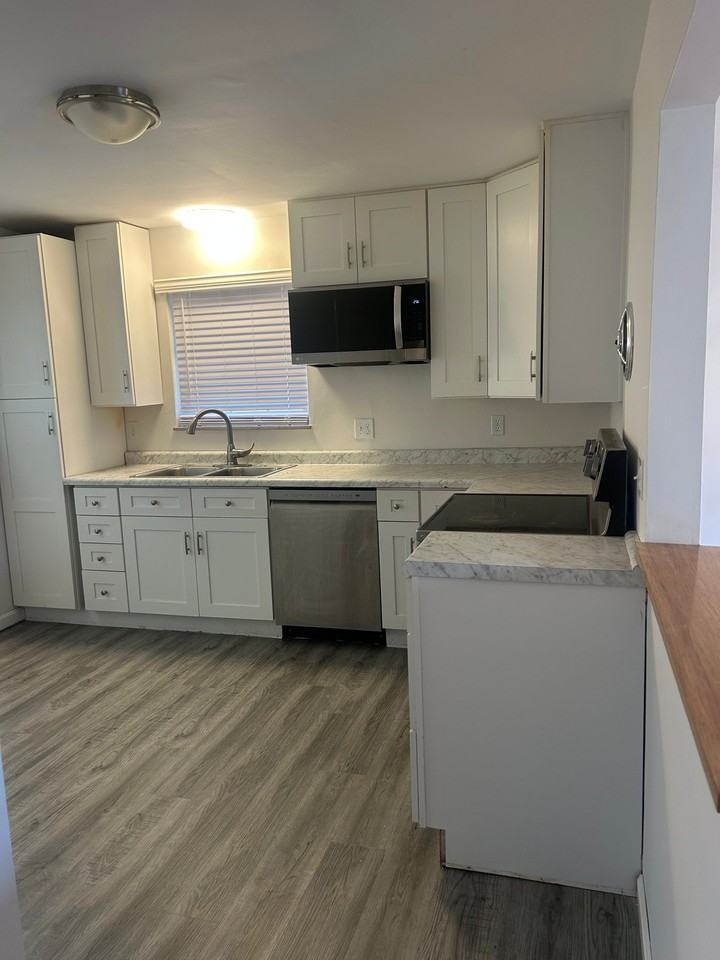 2693 Adele Ct - Photo 3 of 11