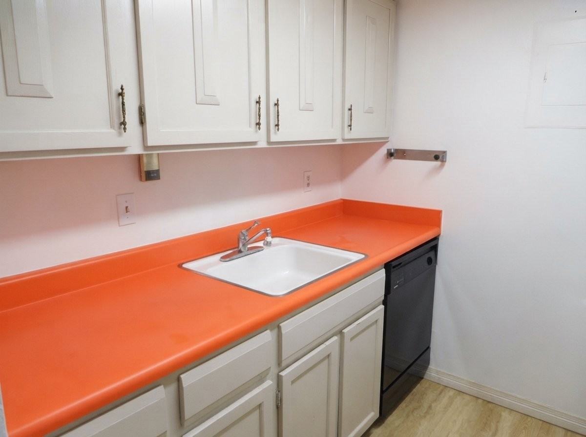 1250 Golden Cir - Photo 3 of 12